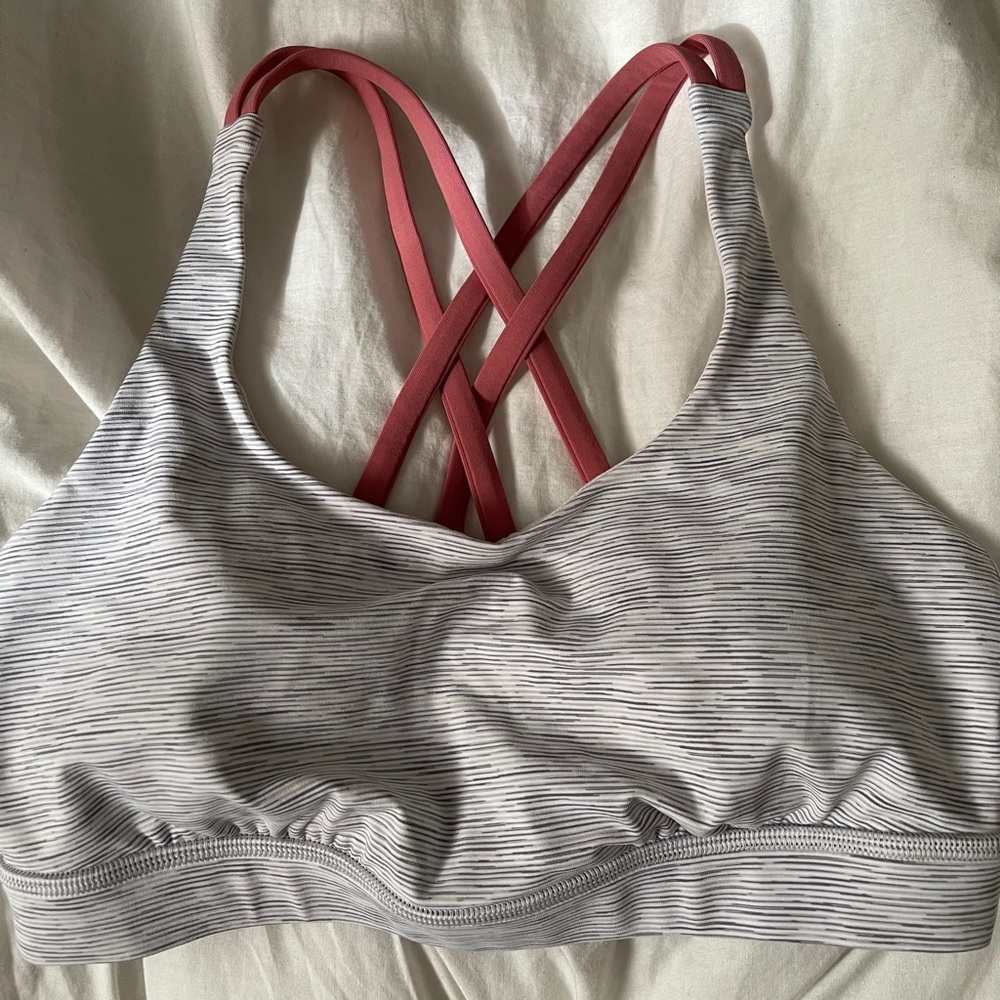 Lululemon sports bra